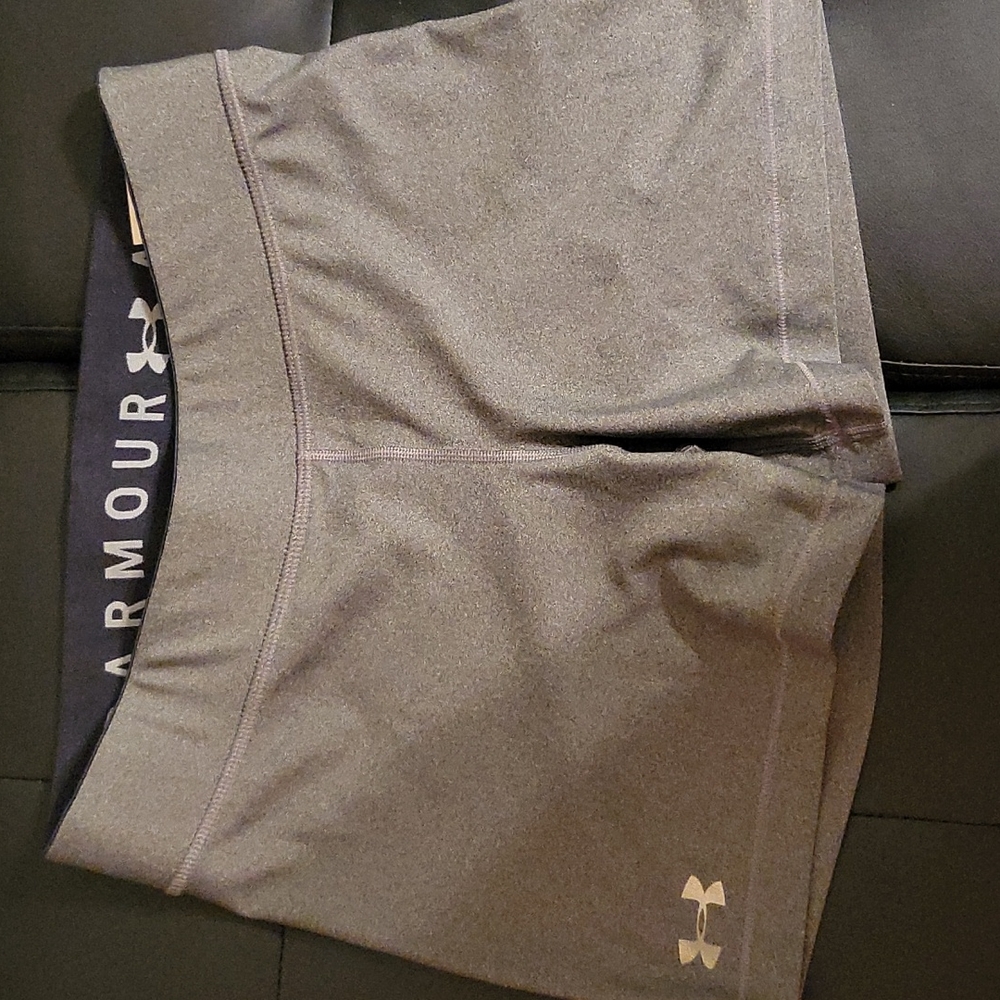 Shorts - Picture 2 of 2